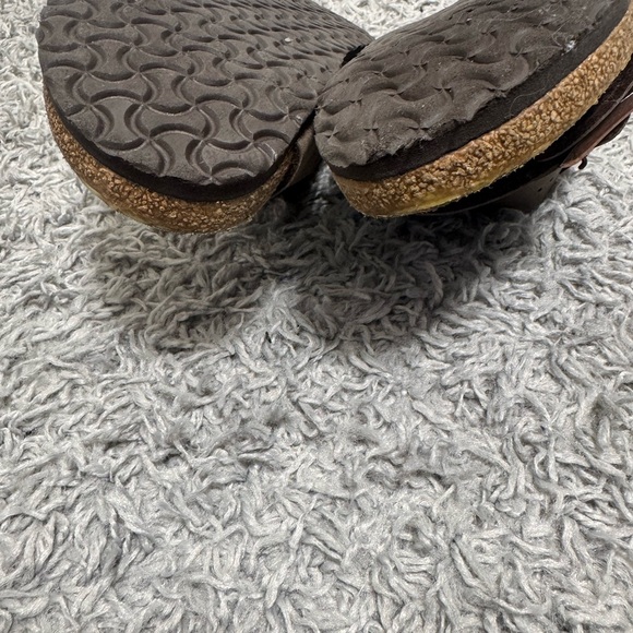 Birkenstock Tan Double Strap Sandals, Size 2.5 - Picture 7 of 11